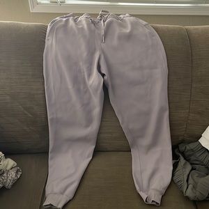 Lululemon gray On the Fly Joggers
